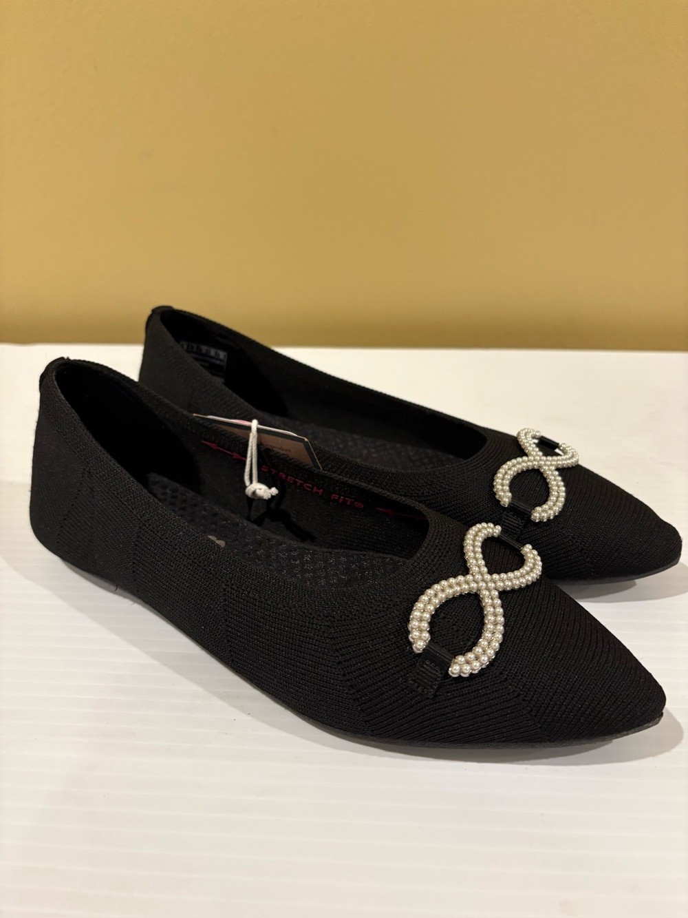 Skechers Cleo Pointed Toe Memory Foam Pearl Bow Skimmers Flats Black Size 6